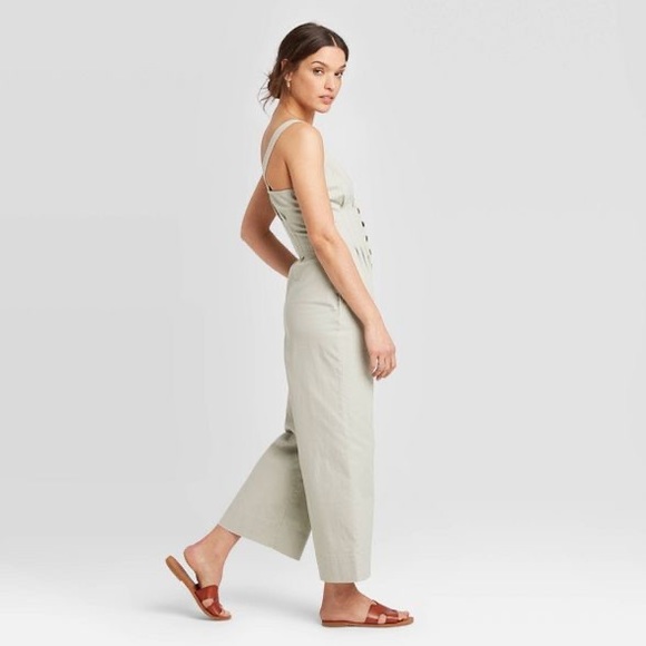 NWT Sleeveless button front straight leg jumpsuit - Picture 9 of 10